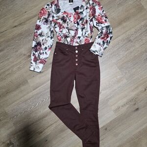 GUESS Burgundy Skinny Button Fly  5-pocket Jeans